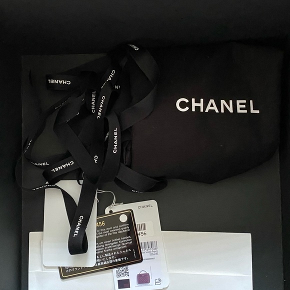 Authentic Chanel Vanity caviar brand new. - Picture 5 of 11